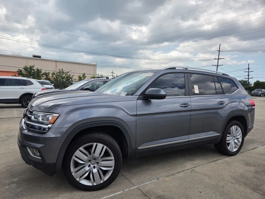 Used 2019 Gray Volkswagen SEL image 10