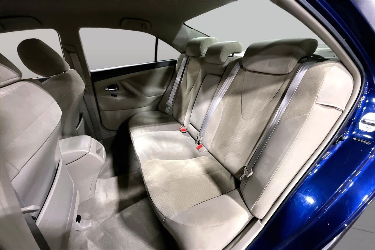 Used 2008 Blue Ribbon Metallic Toyota LE image 20