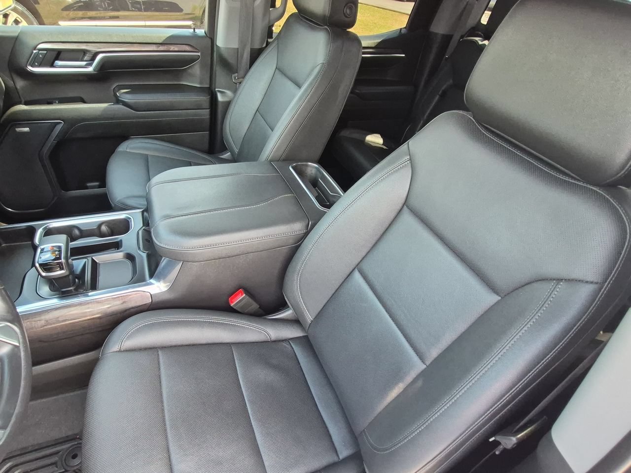 Used 2023 BLACK Chevrolet LTZ image 20