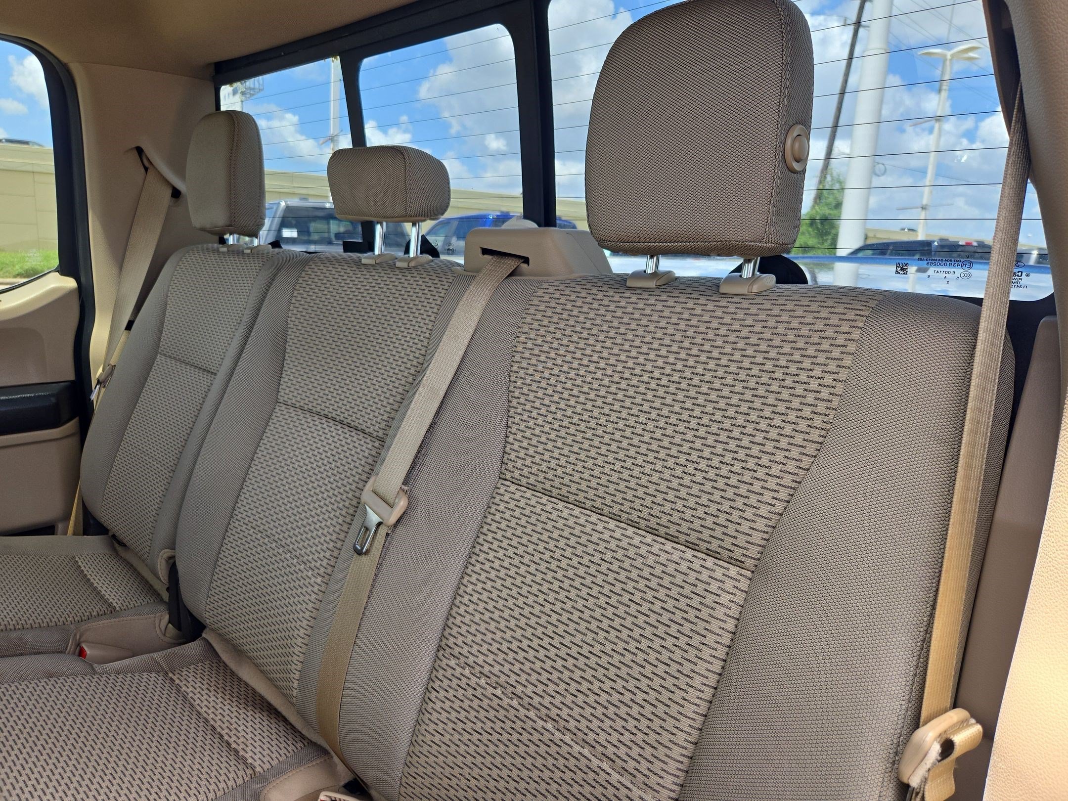 Used 2015 Blue Jeans Metallic Ford XLT image 23