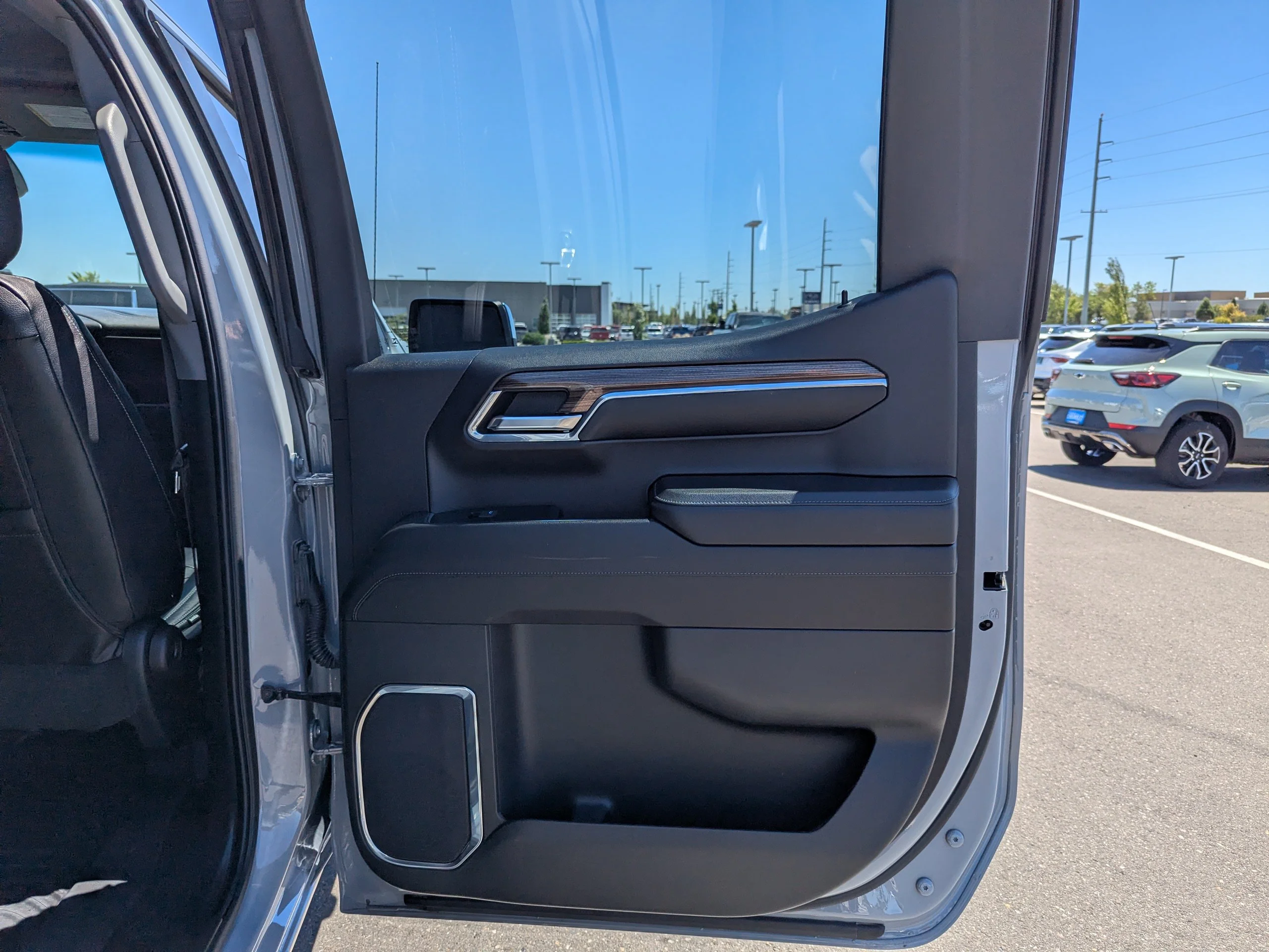 2024 Chevrolet Silverado 1500 LT - Photo 38