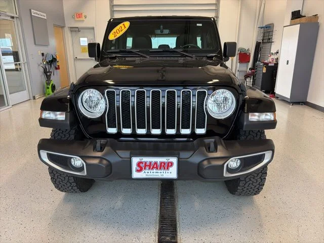 Used 2021 Black Jeep Unlimited Sahara image 5