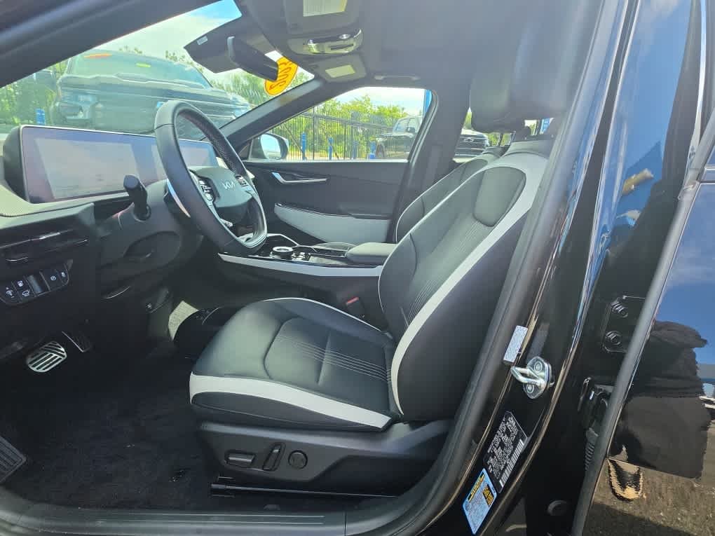 Used 2023 Black Kia GT-Line image 7