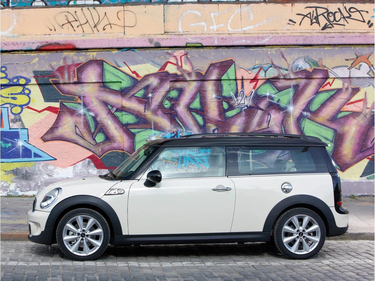 2013 MINI Cooper's photo