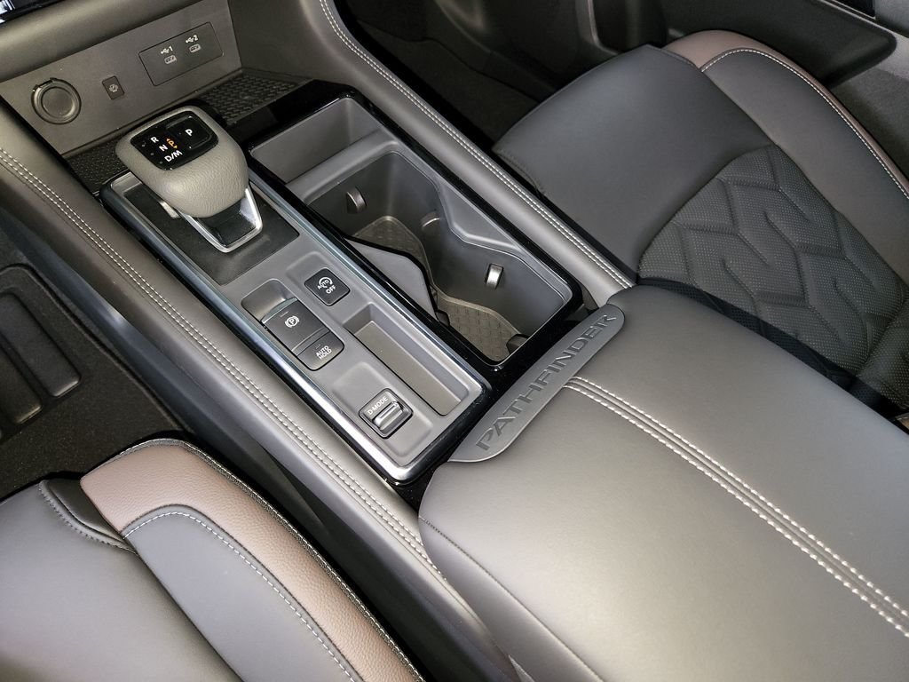 New 2026 Super Black Nissan Platinum image 21