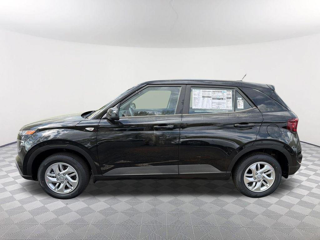 New 2026 Black Hyundai SE image 8