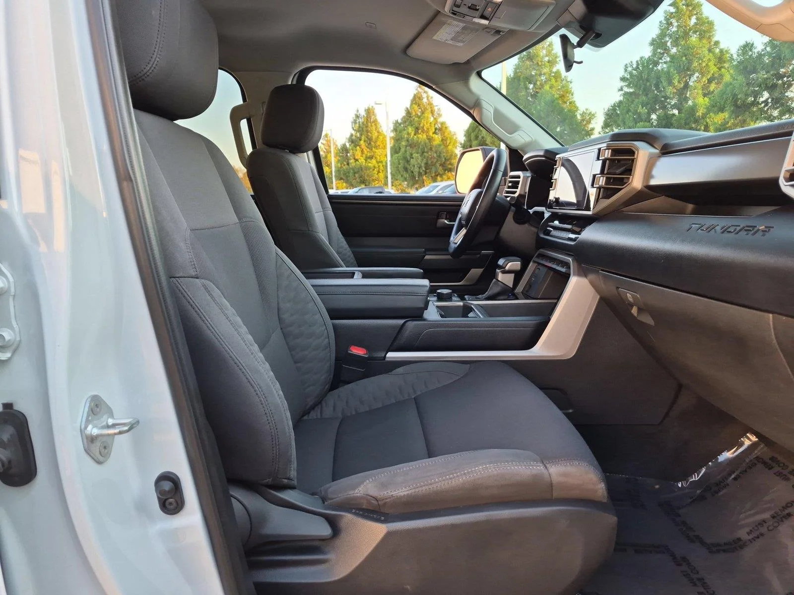Used 2024 Ice Cap Toyota SR5 image 34