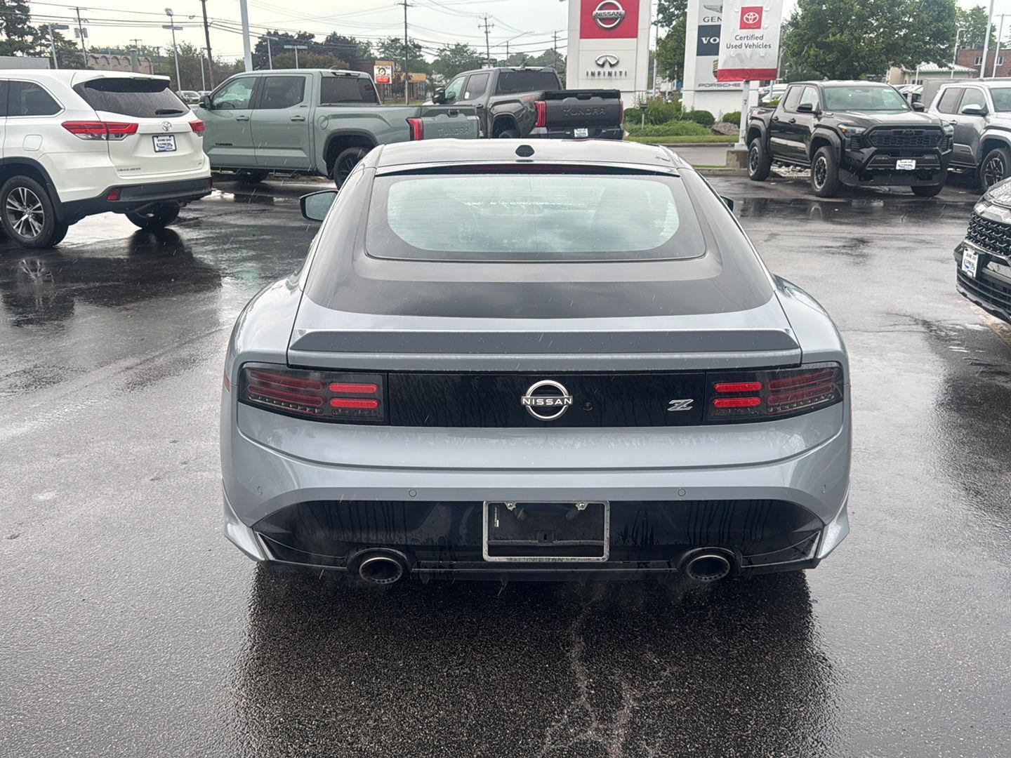 Used 2024 Boulder Gray/Super Black Nissan Performance image 5