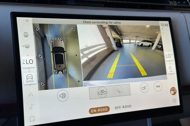 New 2026 Fuji White Land Rover SE image 18