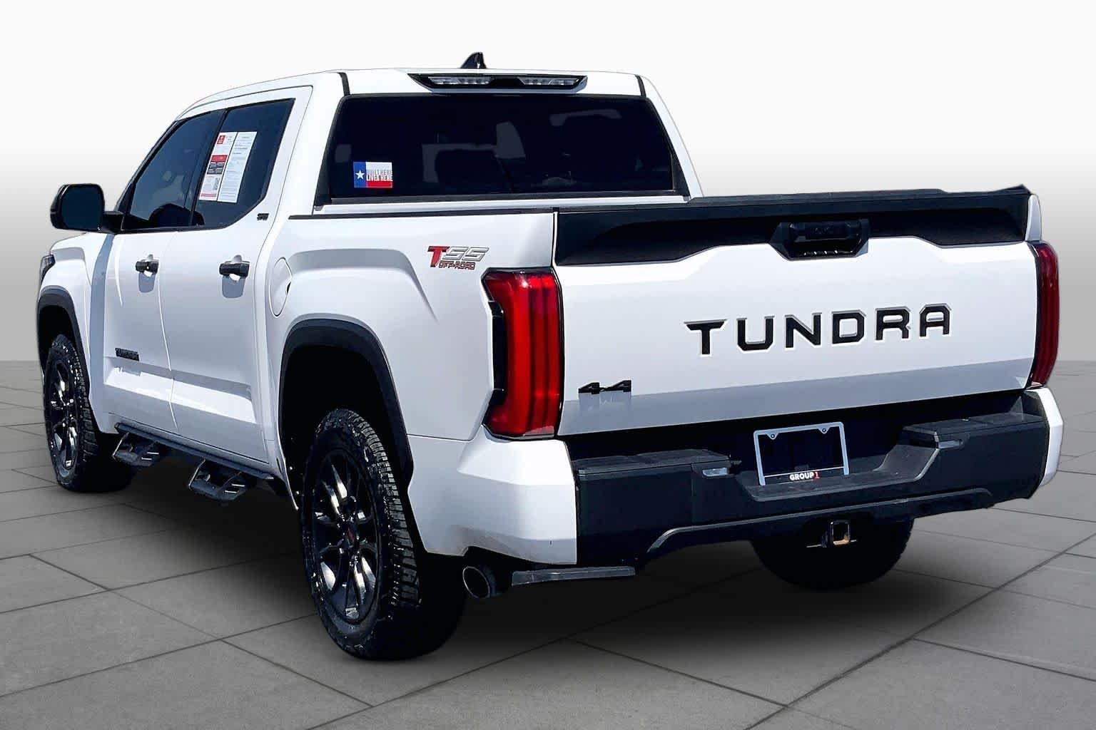Used 2023 Ice Cap Toyota SR5 image 12