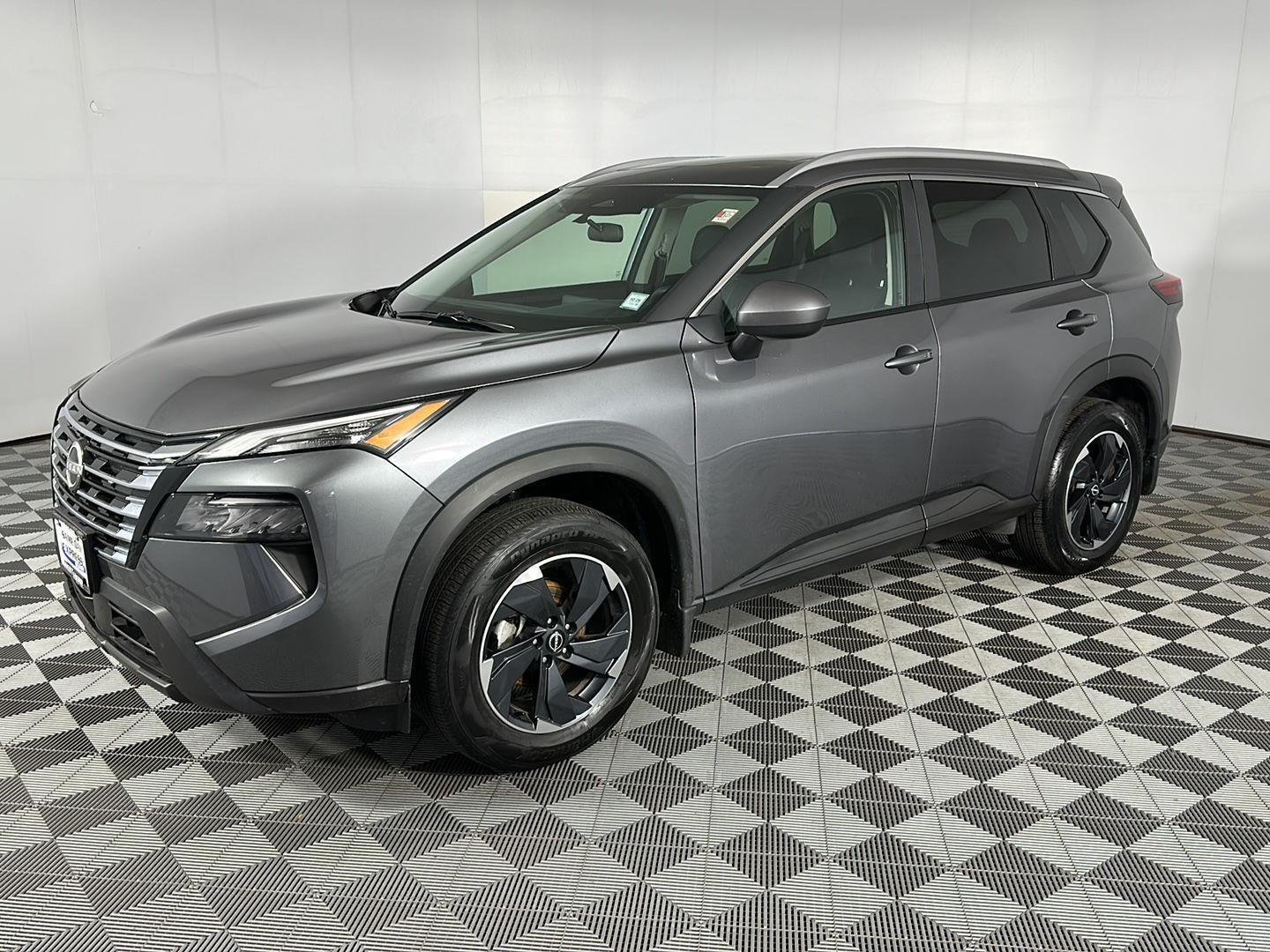 Certified Used 2026 Gun Metallic Nissan SV image 18