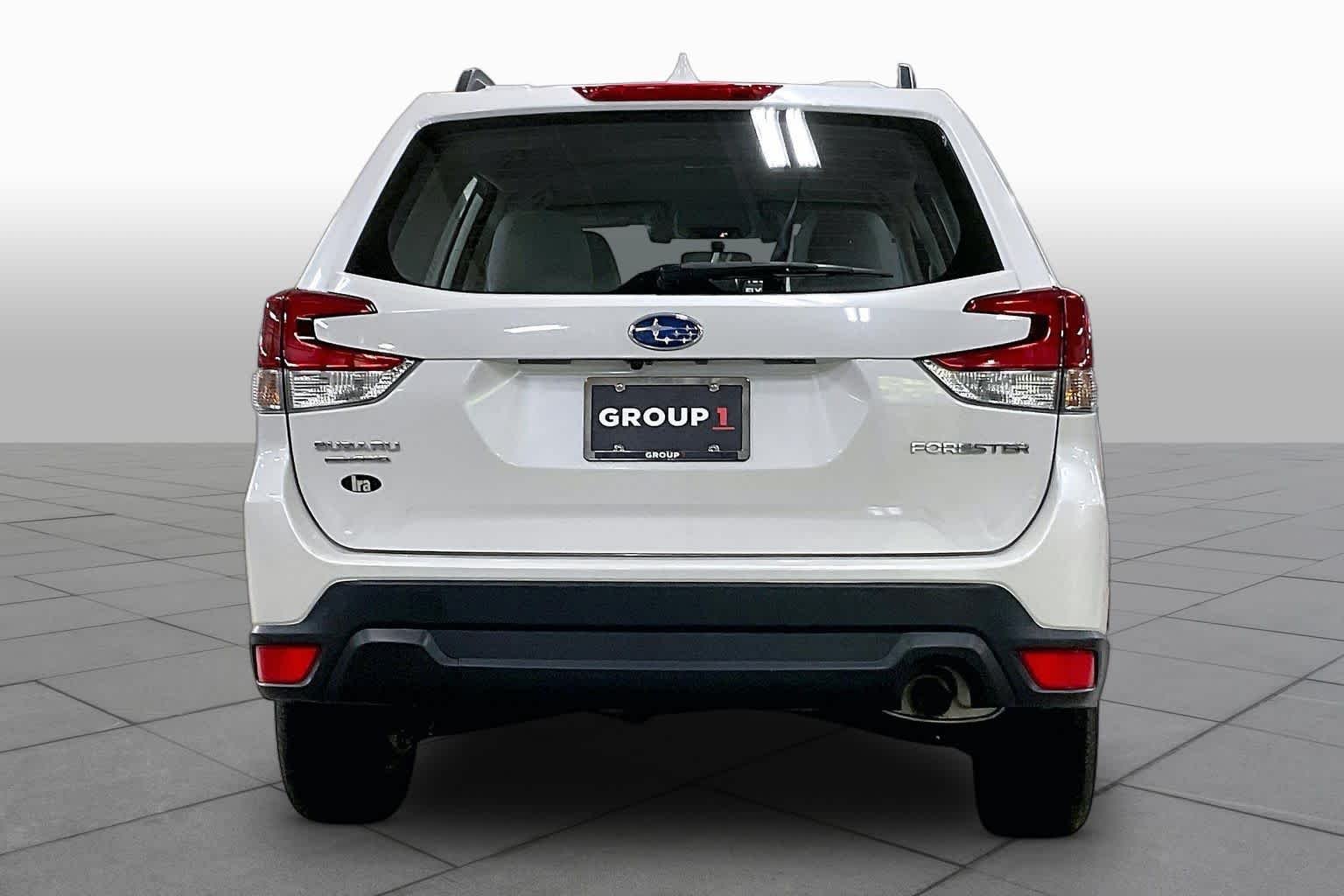 Used 2020 Crystal White Pearl Subaru  image 5