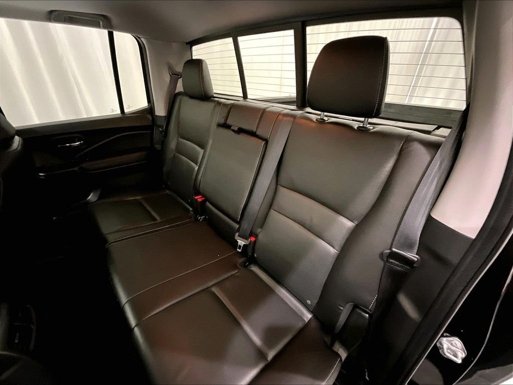Used 2023 Black Honda RTL image 15