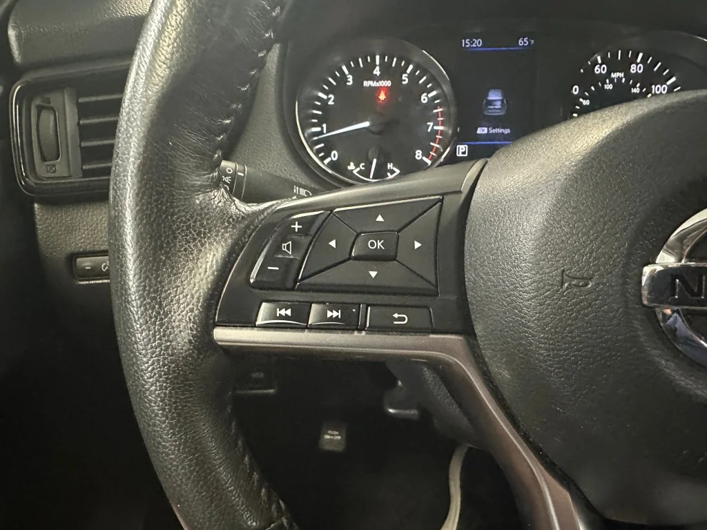 2019 Nissan Rogue SV - Photo 10