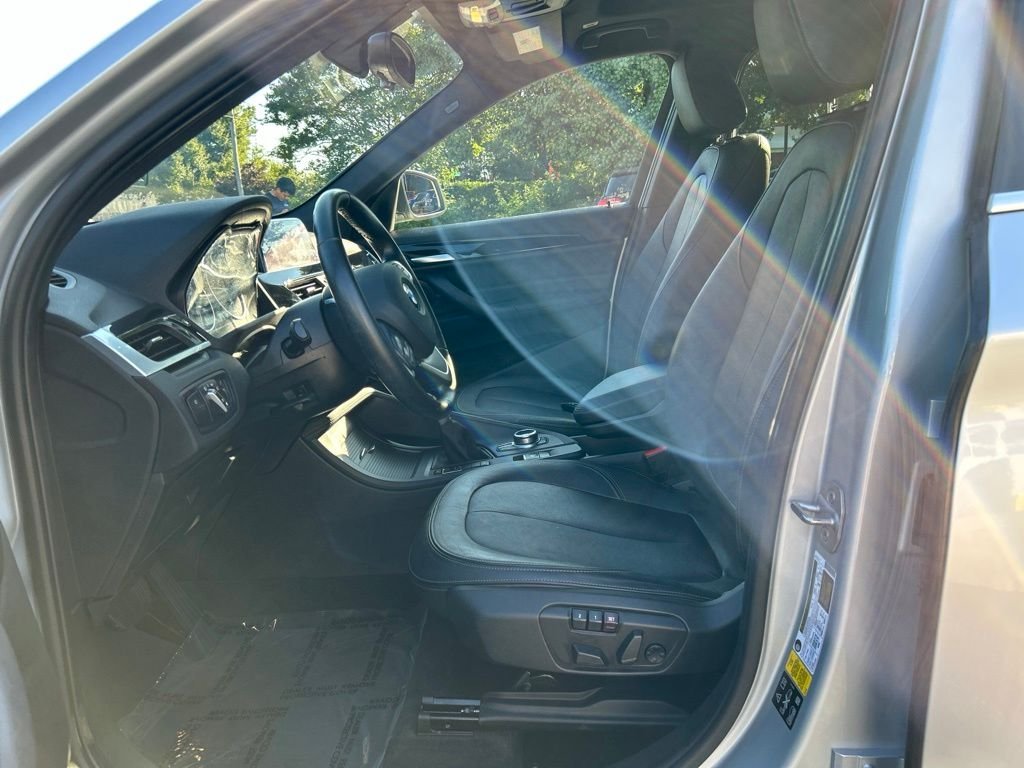 Used 2018 Silver BMW xDrive28i image 18