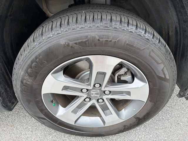 Used 2025 White Honda EX-L image 12