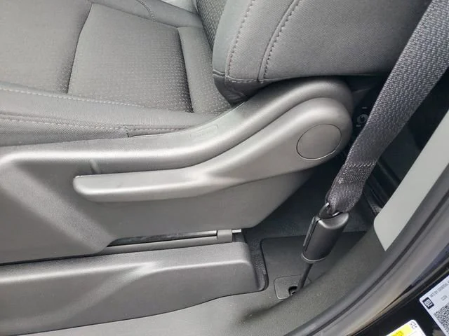 Used 2025 Onyx Black GMC Pro image 9