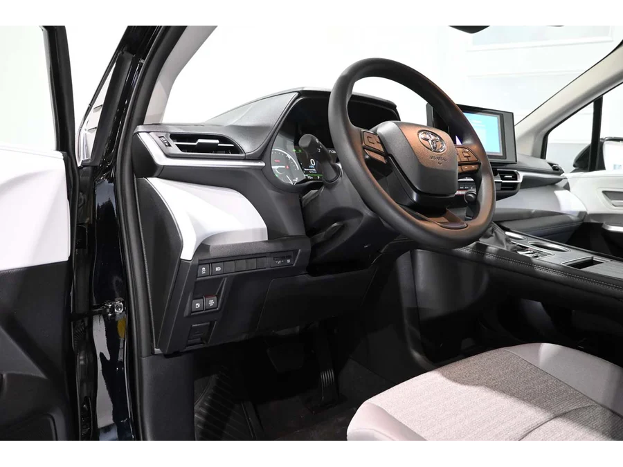 New 2026 BLACK Toyota LE Mobility Handicap Van image 31