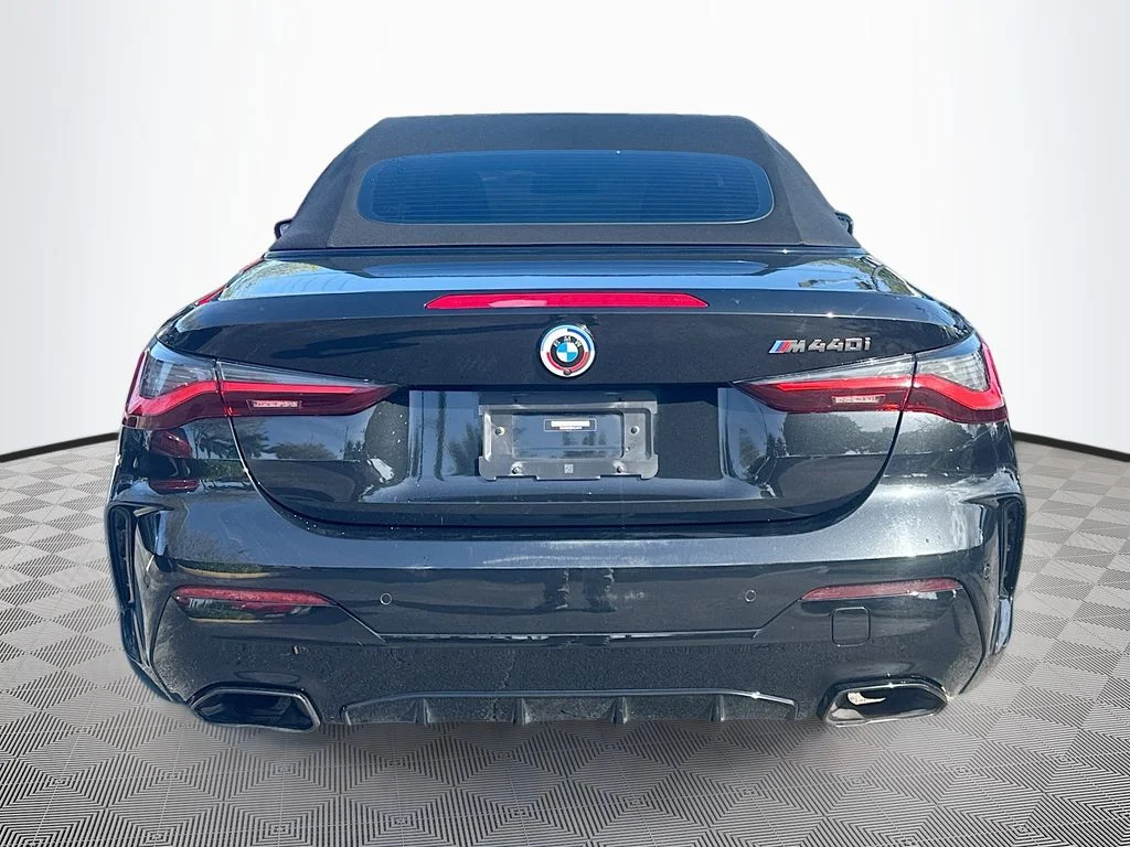 Used 2023 Black BMW M440i image 7
