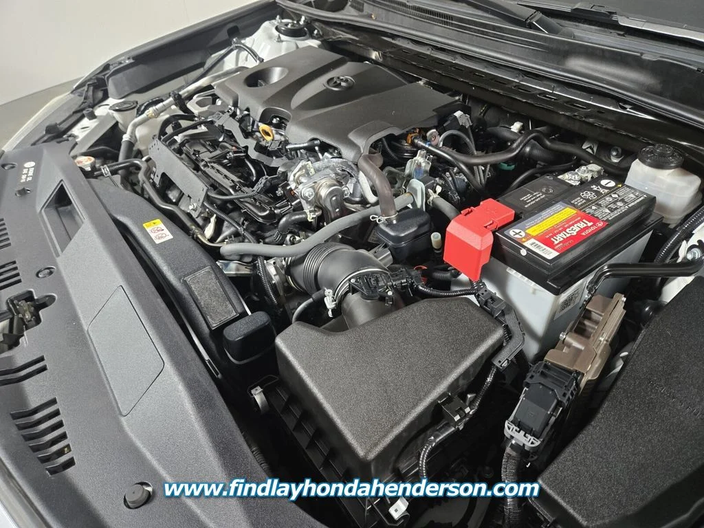 Used 2022 Pearl Toyota XSE image 23