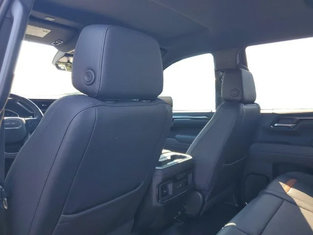 Used 2026 Sterling Metallic GMC AT4 image 28