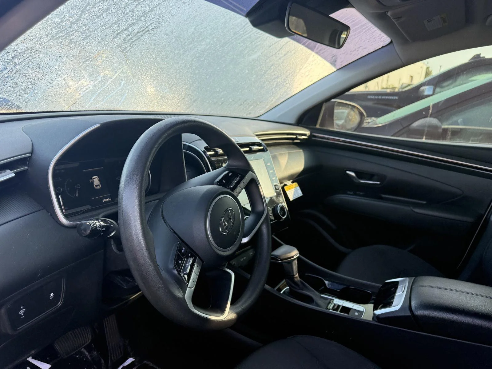 Used 2024  Hyundai SE image 10