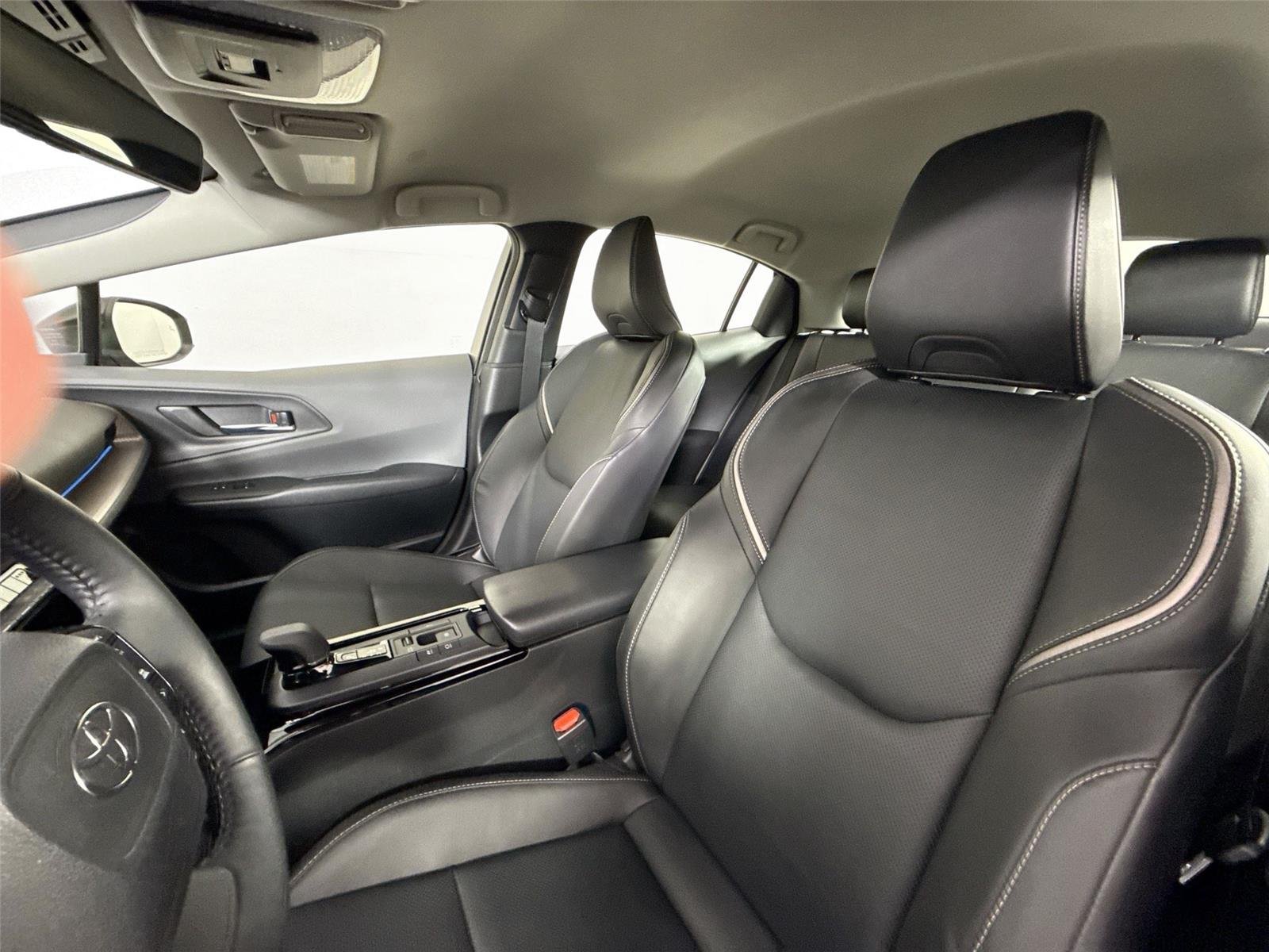 Certified Used 2025 Cutting Edge Toyota XLE image 3