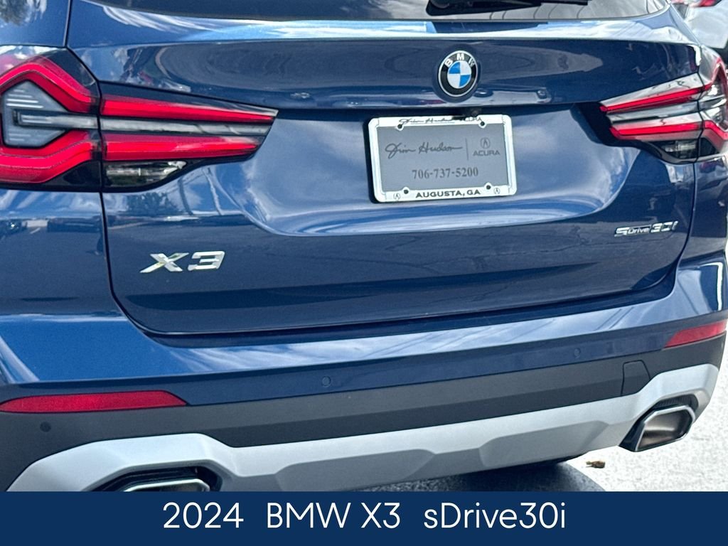 Used 2024 Blue BMW sDrive30i image 9