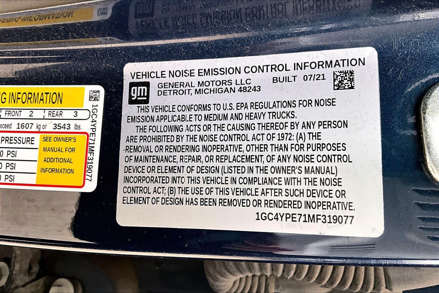 Used 2021 Northsky Blue Metallic Chevrolet LTZ image 35
