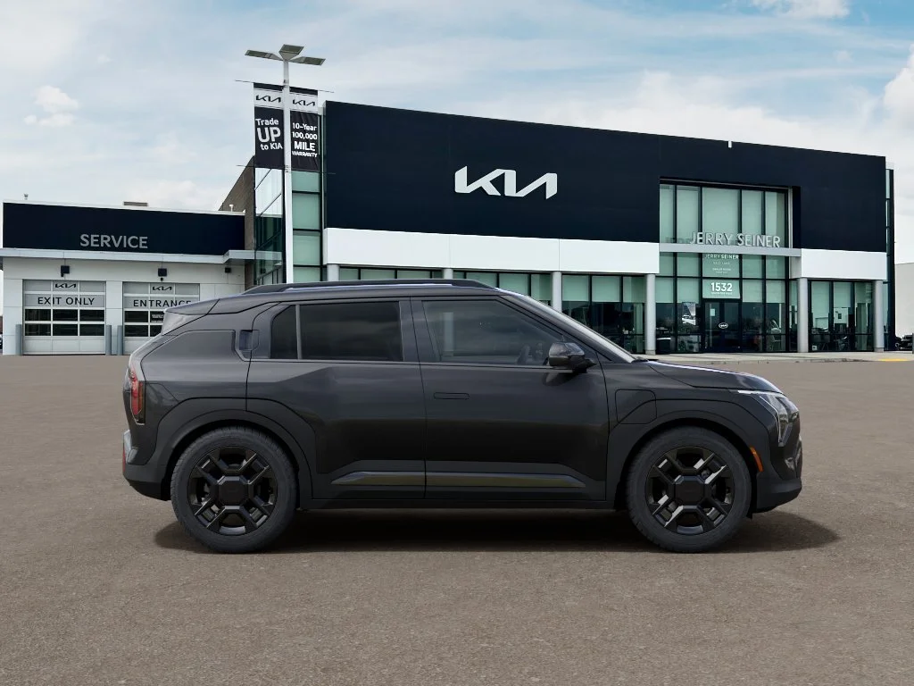 New 2027 Interstellar Gray Kia Wind image 7