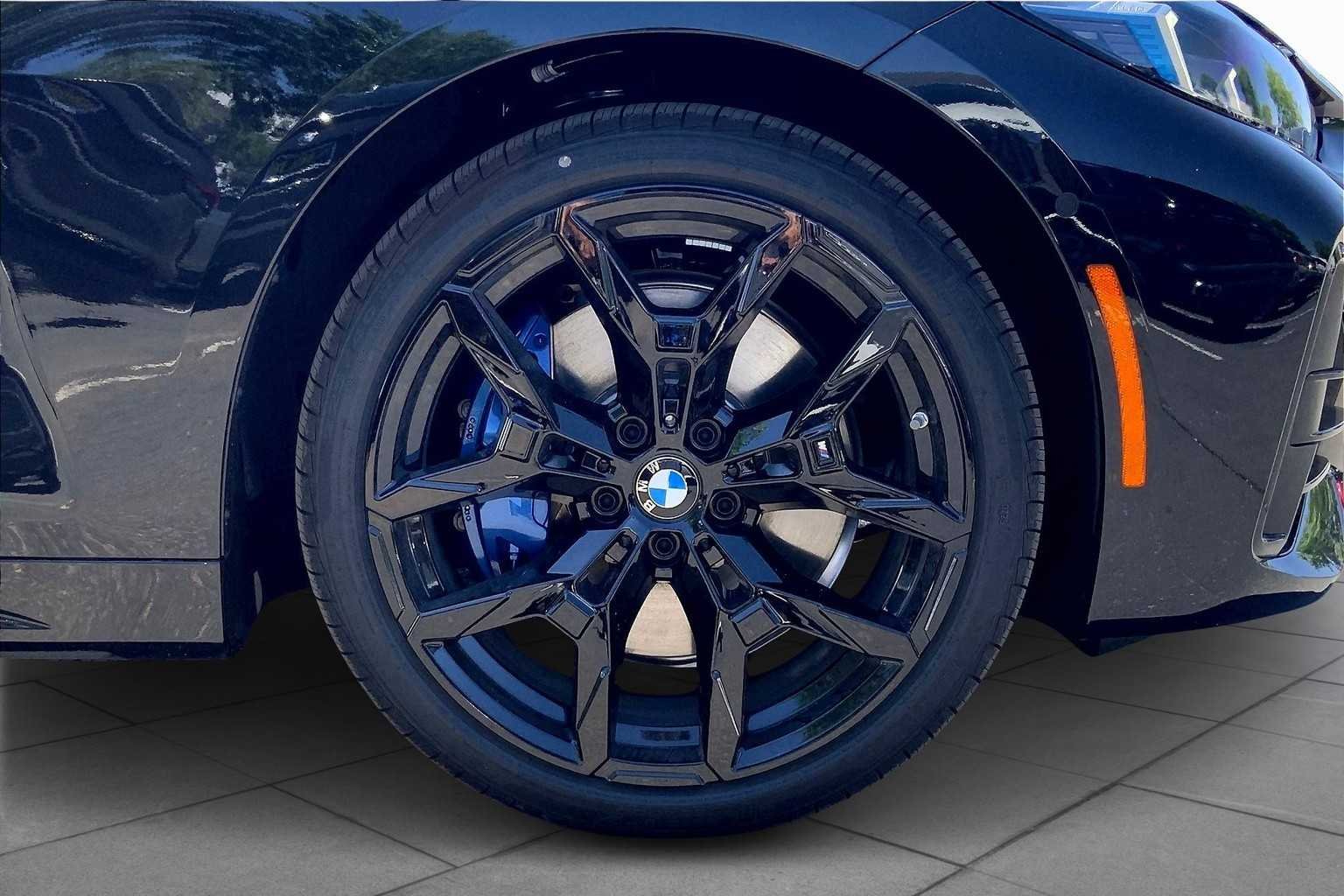 Certified Used 2026 Black Sapphire Metallic BMW M440i xDrive image 11
