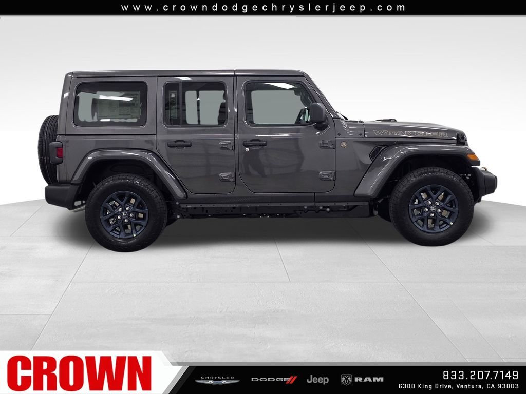 New 2026 Granite Crystal Metallic Clear-Coat Exterior Paint Jeep 85th Anniversary Edition image 4