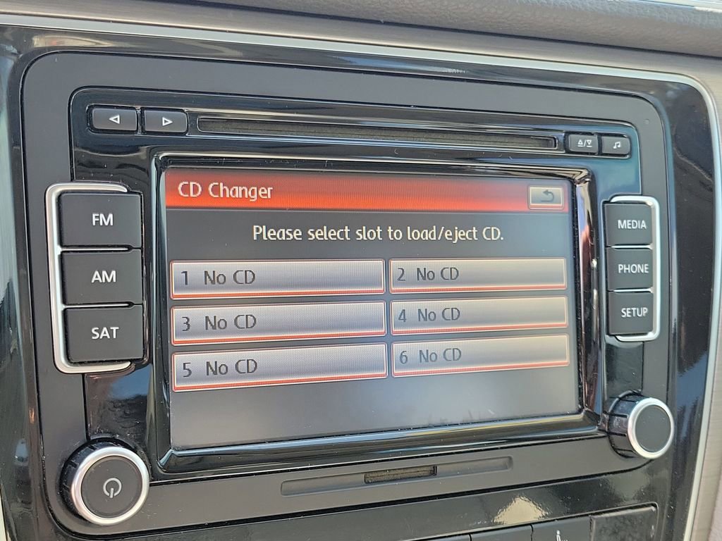 Used 2014 Gray Volkswagen 2.0L TDI SE image 24