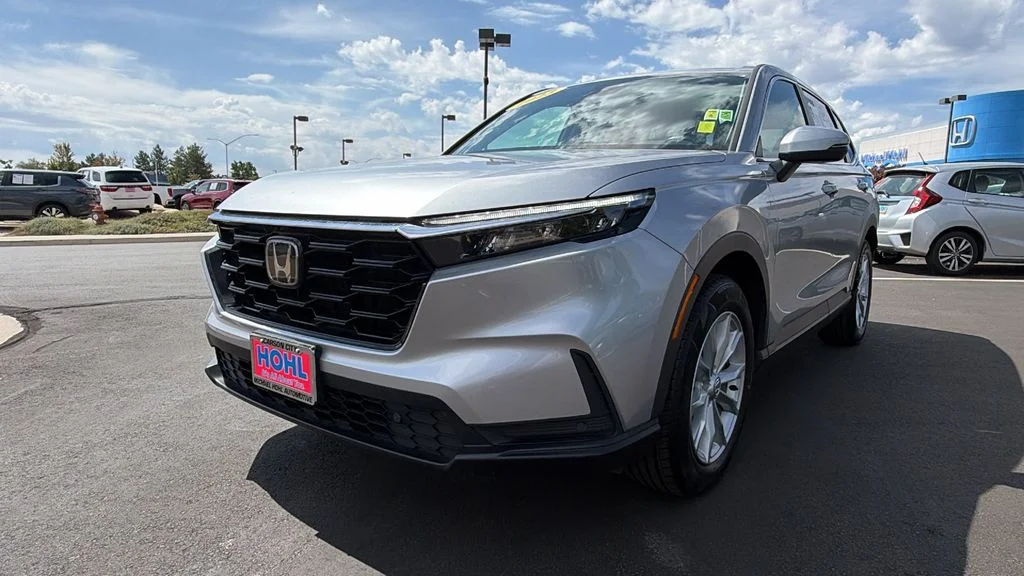 Used 2023 Silver Metallic Honda EX-L image 7