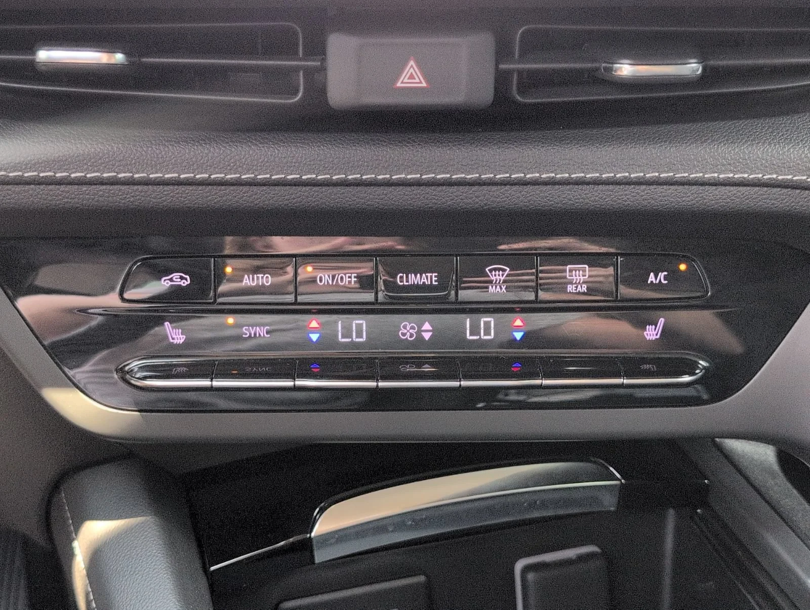 Used 2023 Ebony Twilight Metallic Buick Preferred image 19