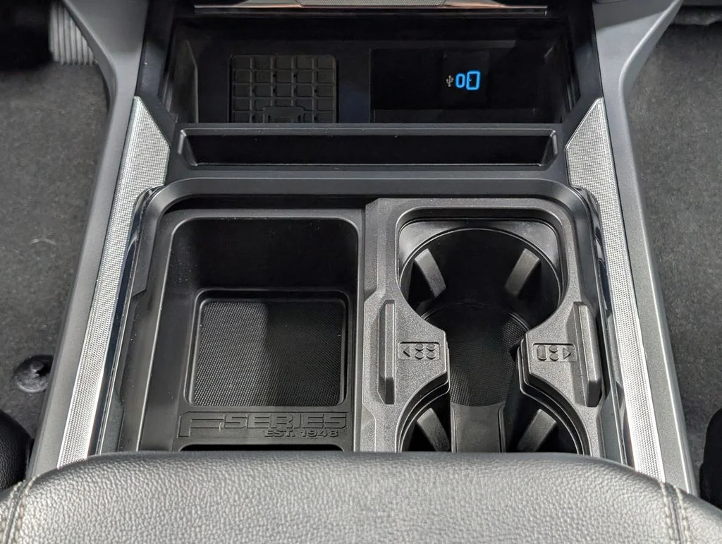 Used 2025 Avalanche Ford Lariat image 8