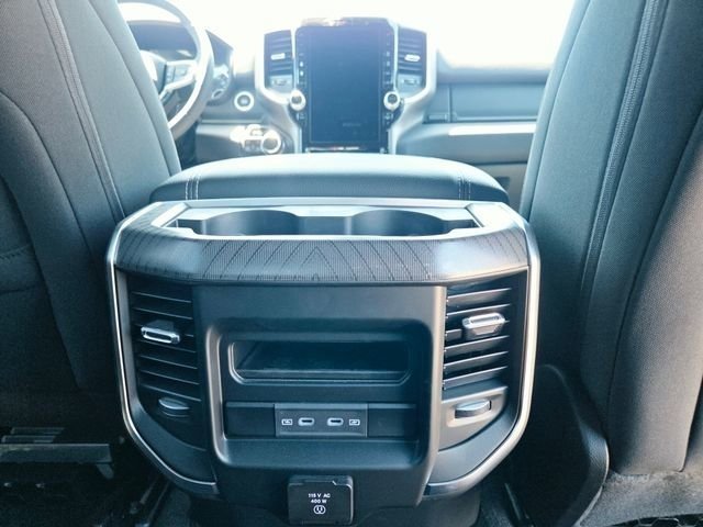 New 2026 Granite Crystal Metallic Clear-Coat Exterior Paint RAM Big Horn/Lone Star image 35