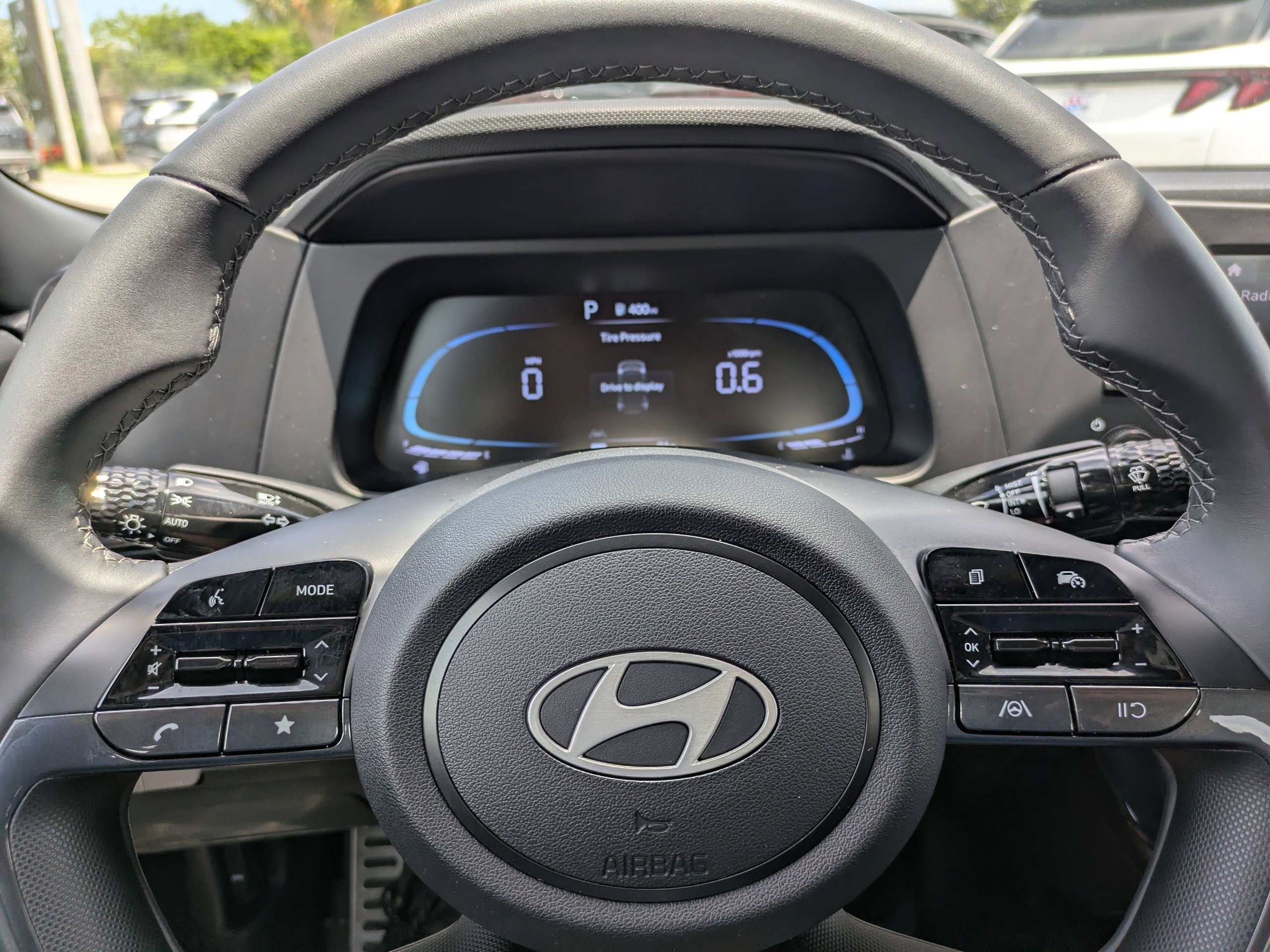 2025 Hyundai Elantra SEL - Photo 22