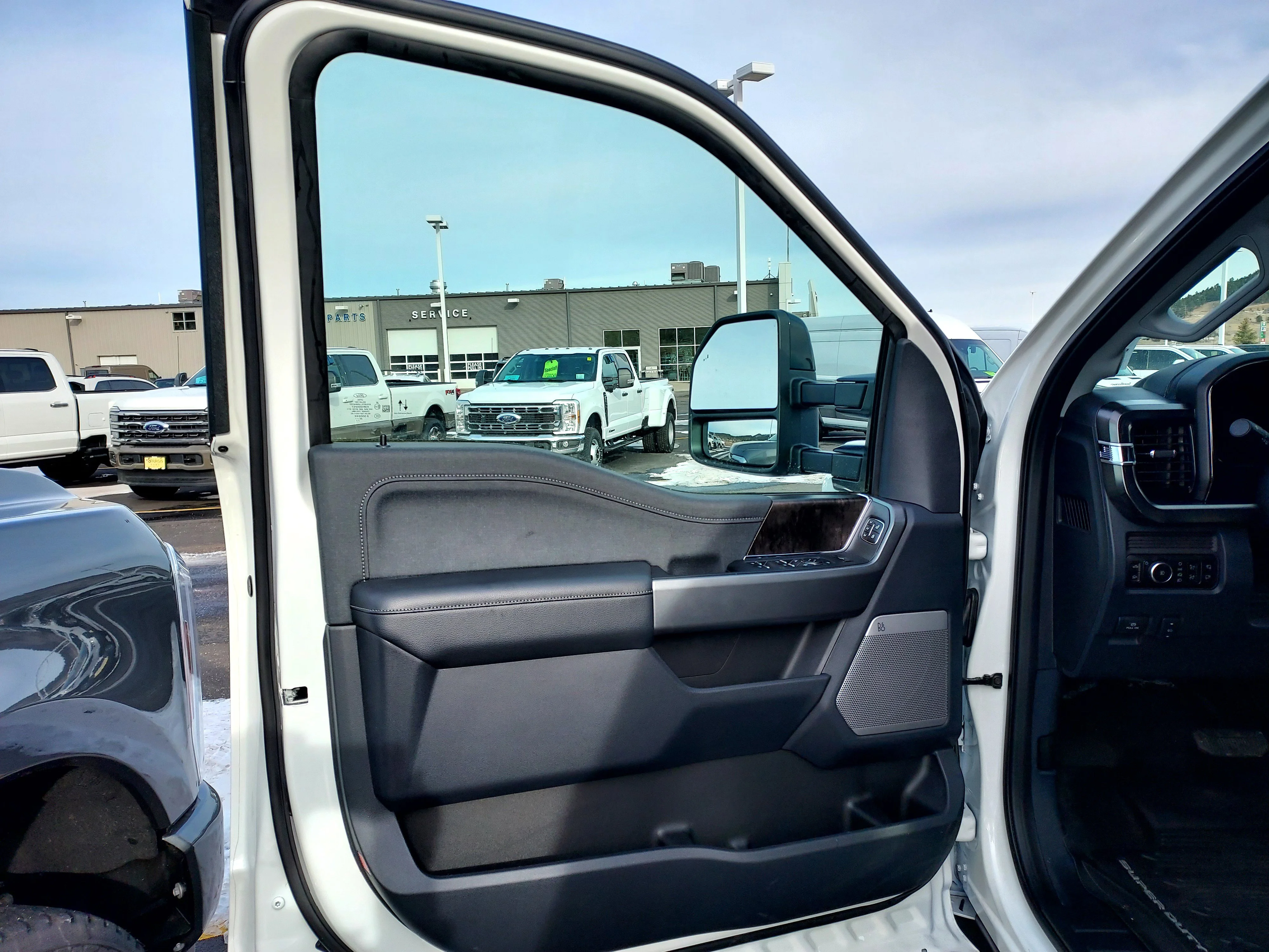 New 2026 Star White Metallic Tri-Coat Ford LARIAT image 12