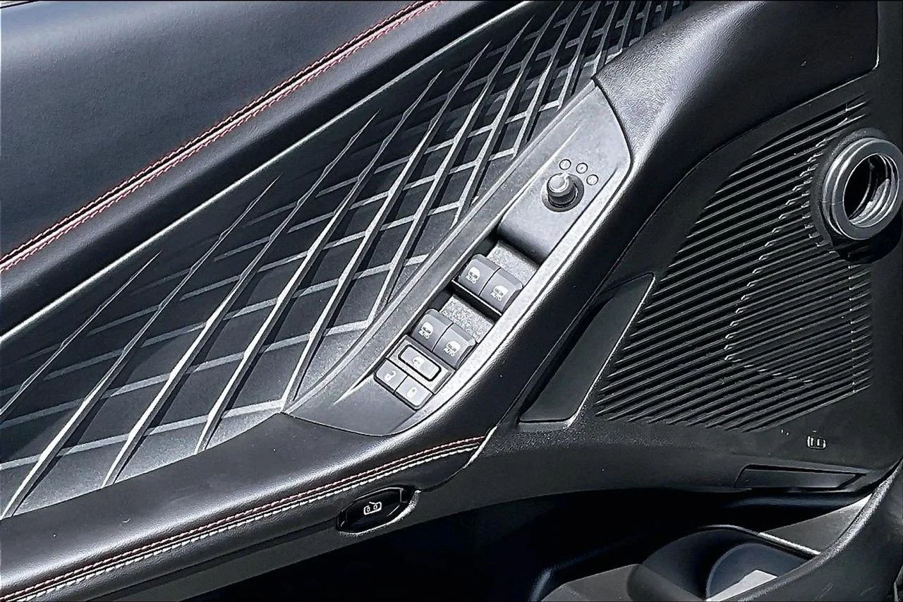 New 2026 Diamond Black Crystal Pearlcoat Dodge R/T image 23