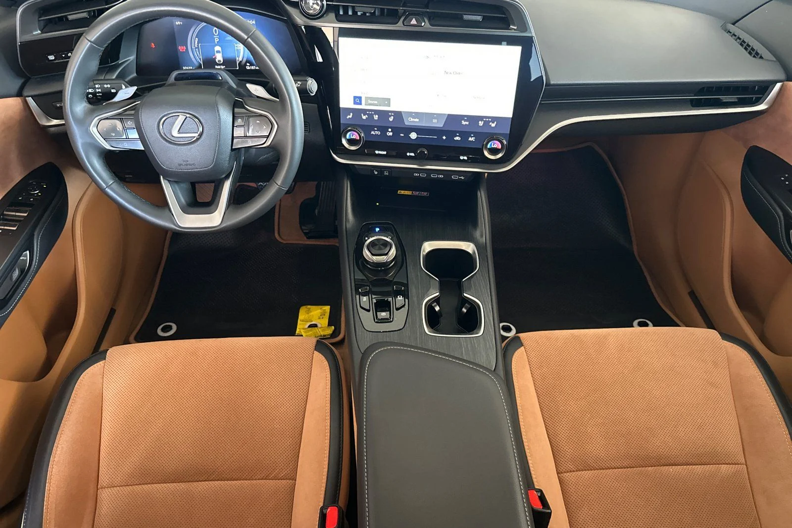 Certified Used 2023 EMINENT WHITE PEARL Lexus 450e Luxury image 10
