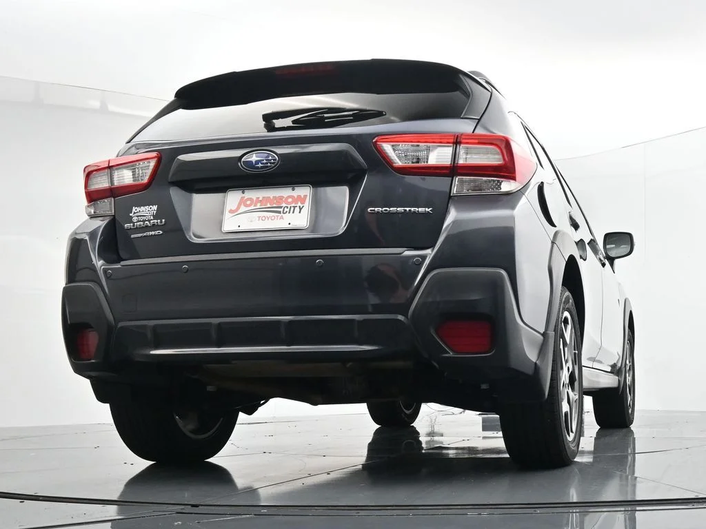 Used 2018 Gray Subaru 2.0i Limited image 36