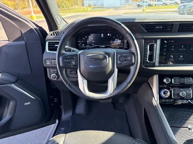 Used 2022 ONYX BLACK GMC Denali image 16