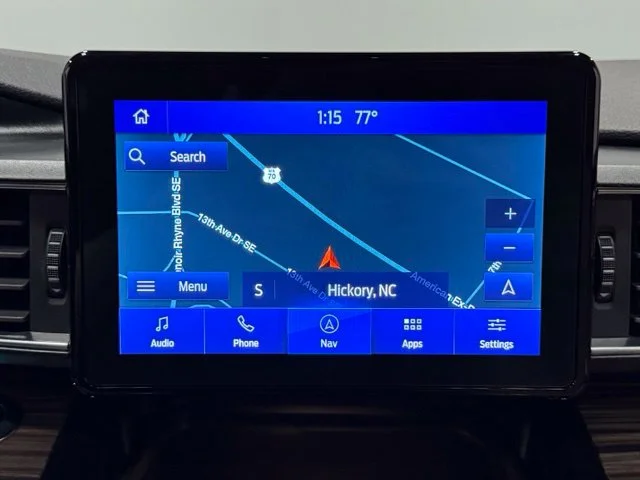 Used 2021 White Ford Limited image 27