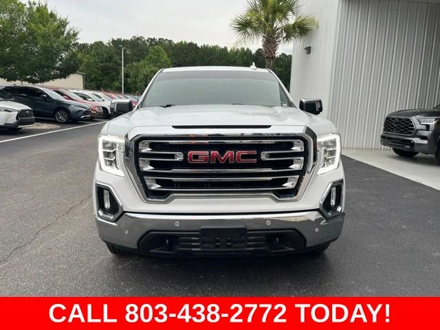 Used 2021 White GMC SLT image 36