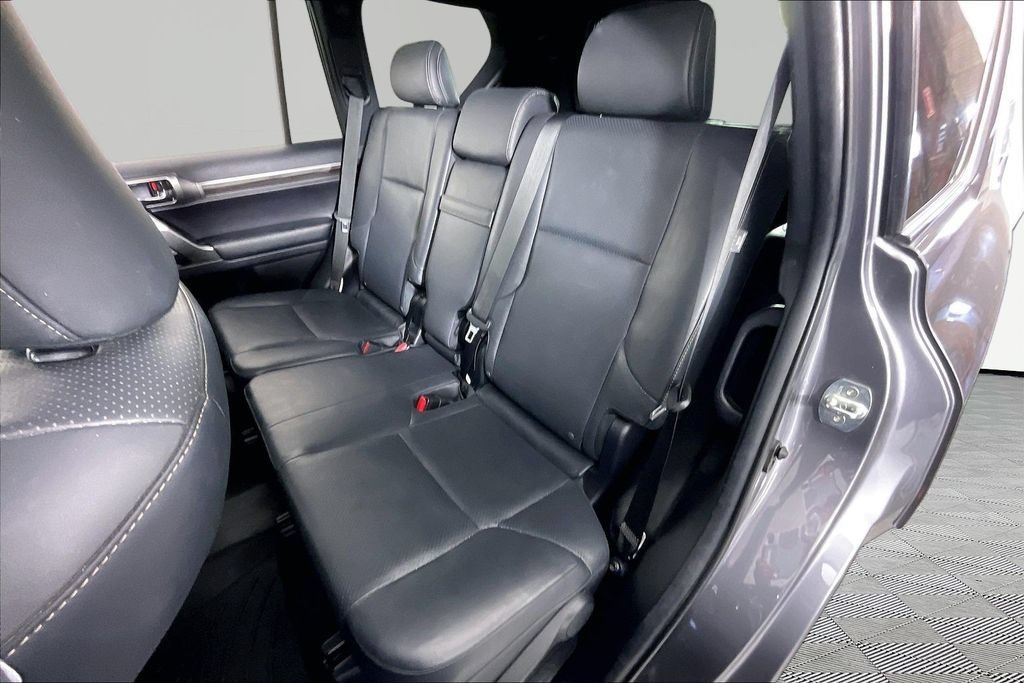 Used 2022 Gray Lexus Luxury image 21