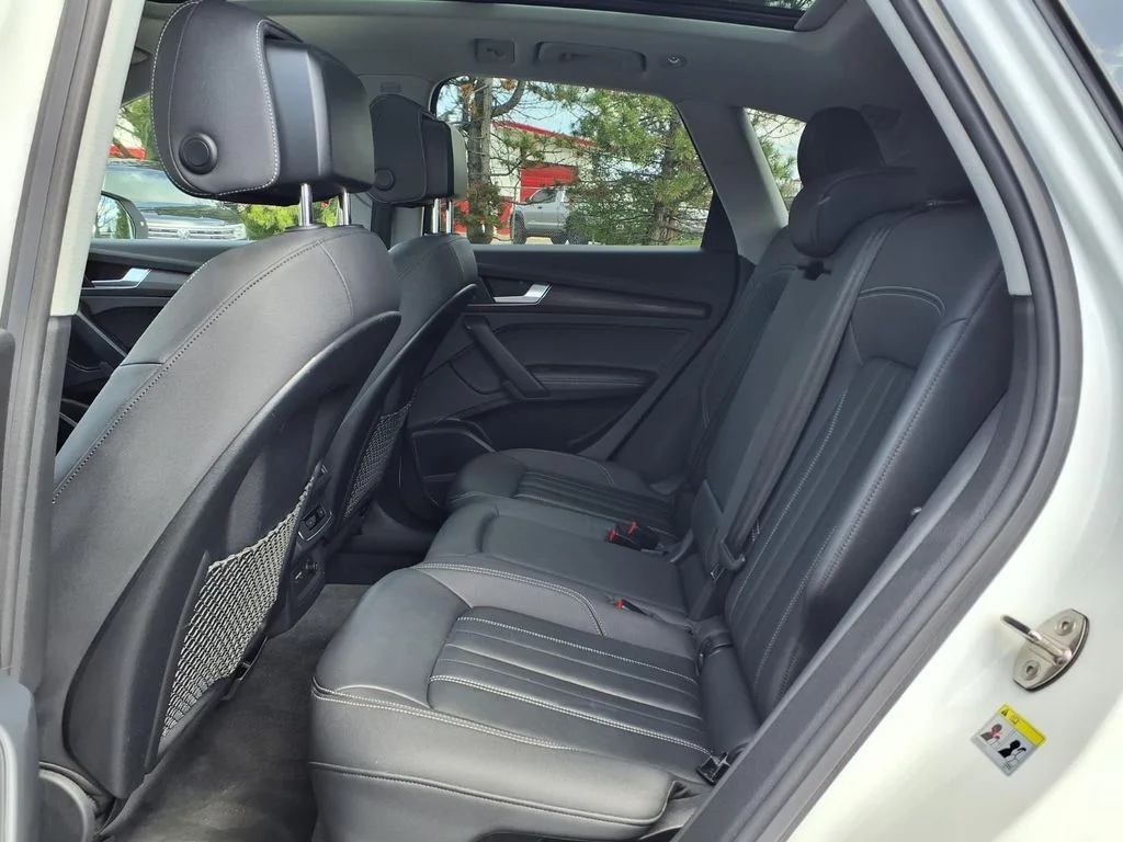 Used 2021 Ibis White Audi 45 Premium Plus image 18