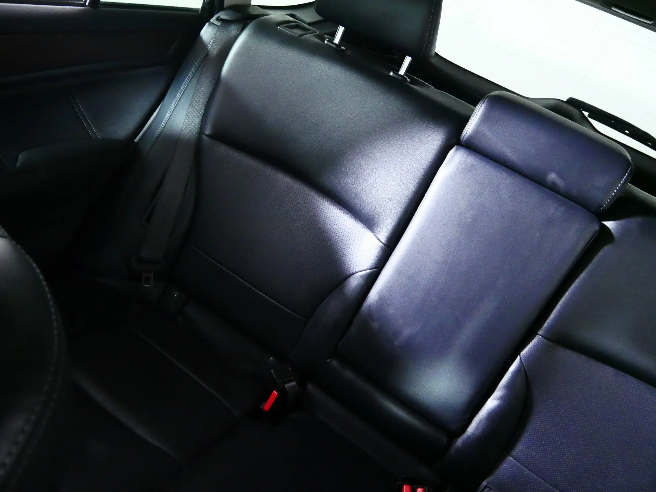 Used 2019 Abyss Blue Pearl Subaru Limited image 12
