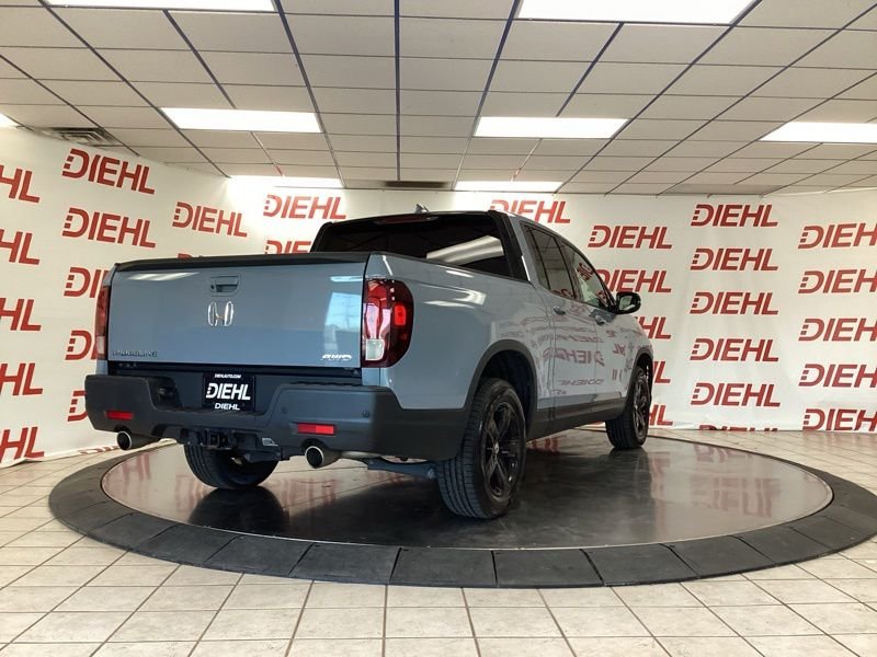 Used 2023  Honda Black Edition image 7
