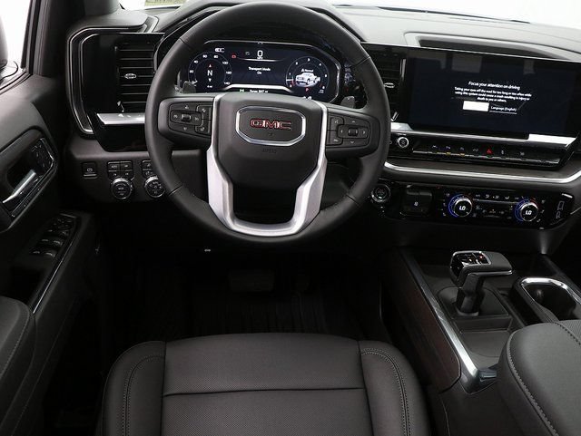 2026 GMC Sierra 1500 SLT - Photo 18